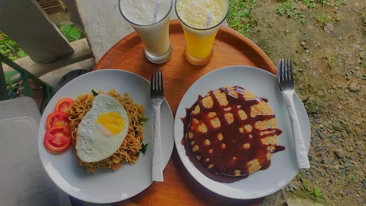 Edelweiss Homestay Kuta  외부 사진