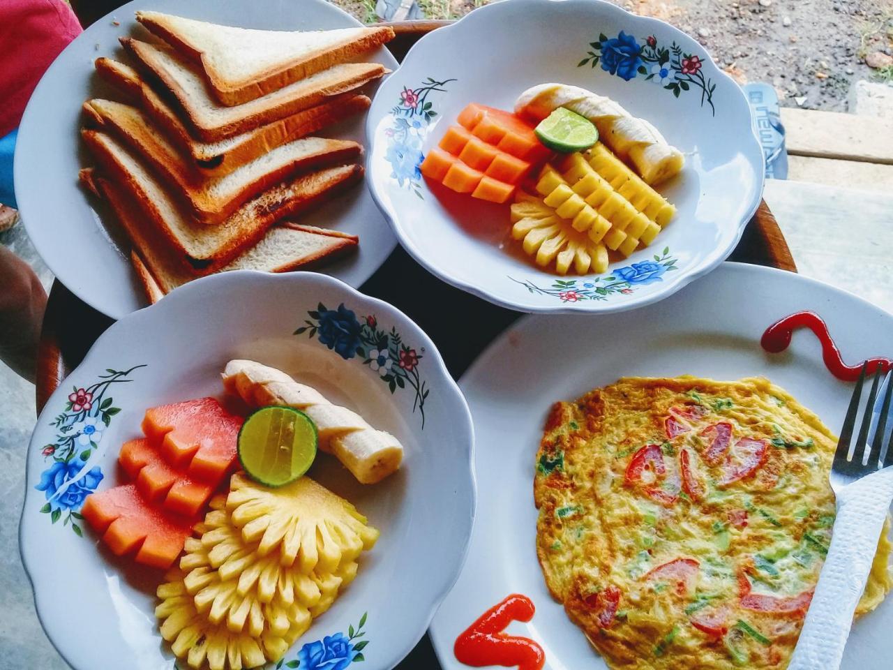 Edelweiss Homestay Kuta  외부 사진
